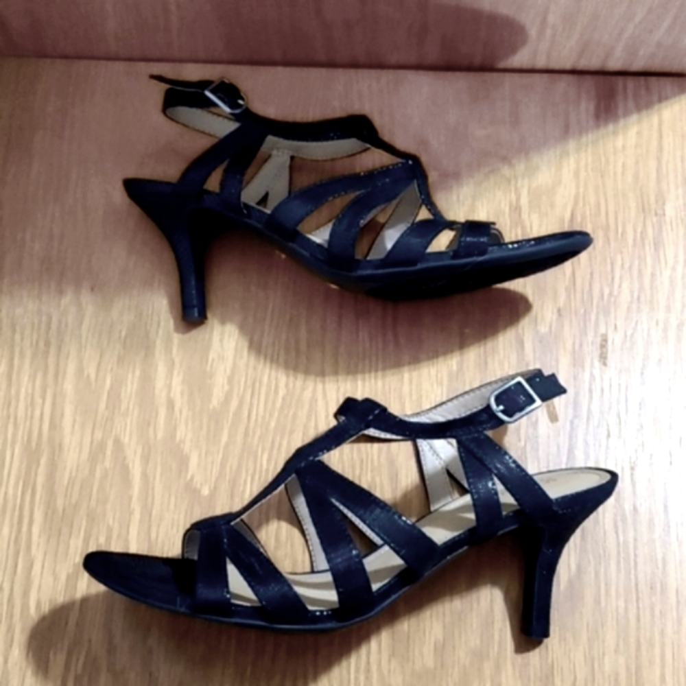 NATURALIZER n5 comfort "pendant" strappy shiny fabric sandal womens 8